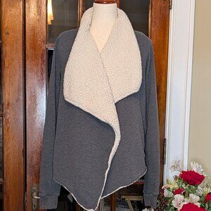Abercrombie & Fitch Open Sherpa Cardigan size Medium/Large
